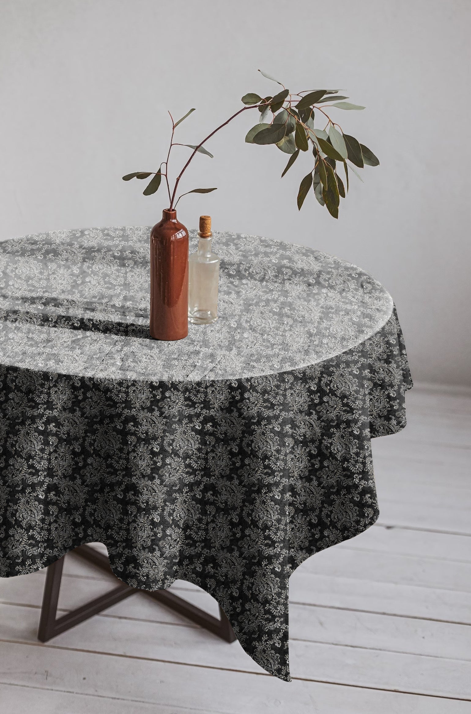 Jodhpur Flowers 6 Seater Table Cloth Black